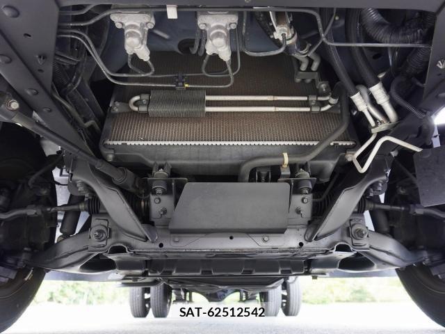 Nissan ATLAS 2016-08 1421465-16