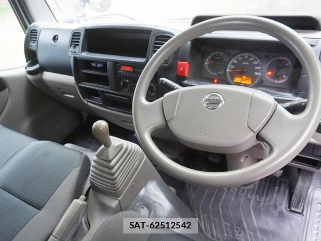 Nissan ATLAS 2016-08 1421465-2