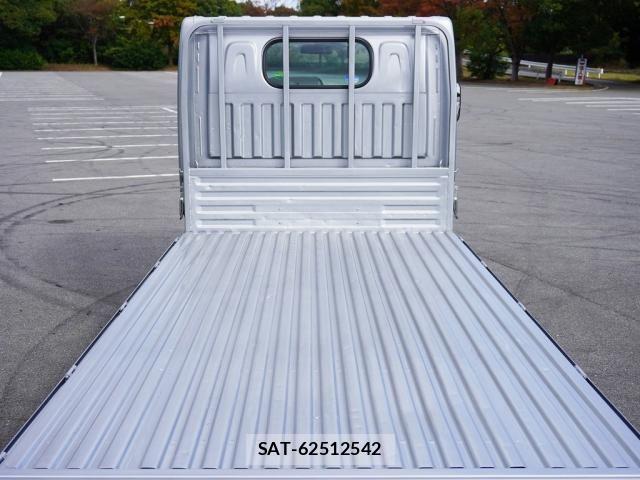 Nissan ATLAS 2016-08 1421465-4