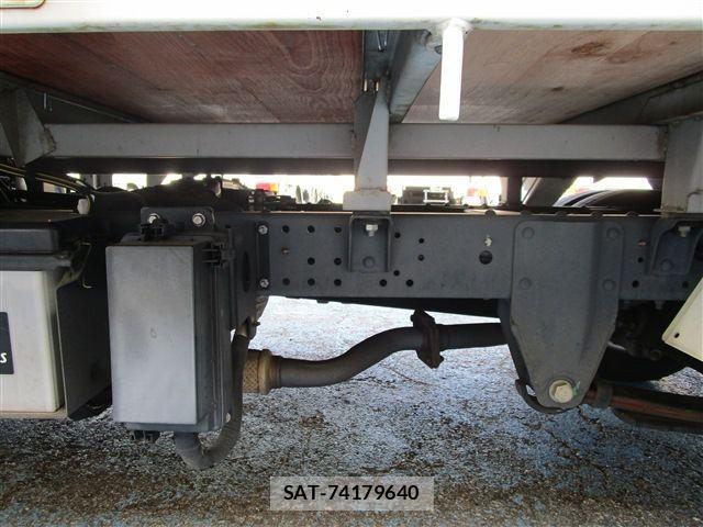 Nissan ATLAS 2019-03 1470792-29