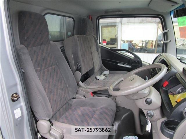 Nissan ATLAS 2017-03 1553781-13