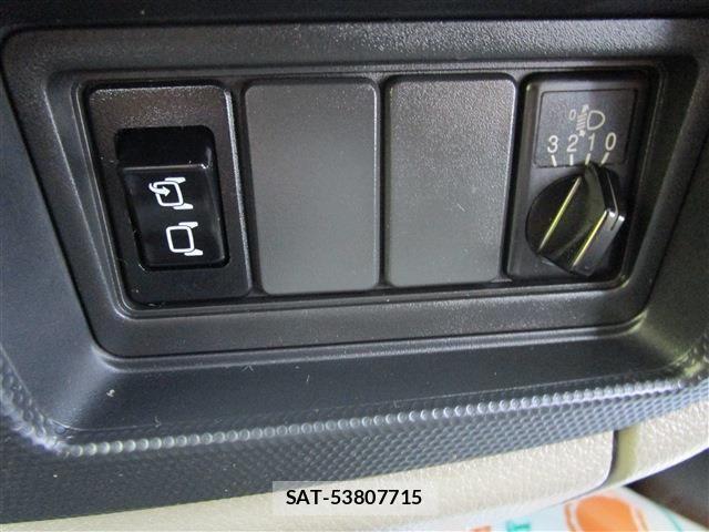 Nissan ATLAS 2019-08 1657669-24