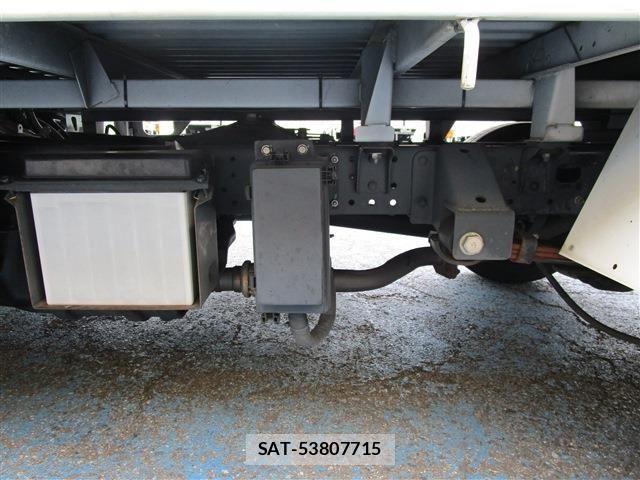 Nissan ATLAS 2019-08 1657669-29