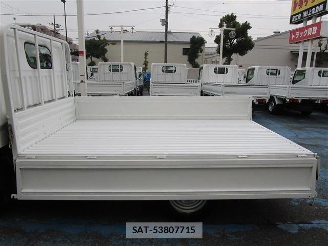 Nissan ATLAS 2019-08 1657669-8