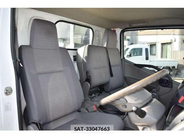 Nissan ATLAS 2008-01 1657670-5