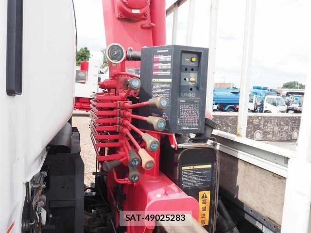 Nissan ATLAS 2012-07 1741063-15