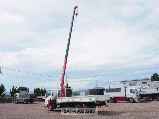 Nissan ATLAS 2012-07 1741063-17