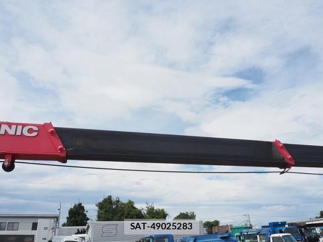 Nissan ATLAS 2012-07 1741063-19