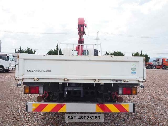 Nissan ATLAS 2012-07 1741063-26