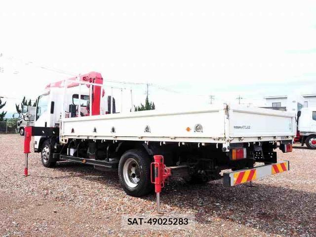 Nissan ATLAS 2012-07 1741063-2