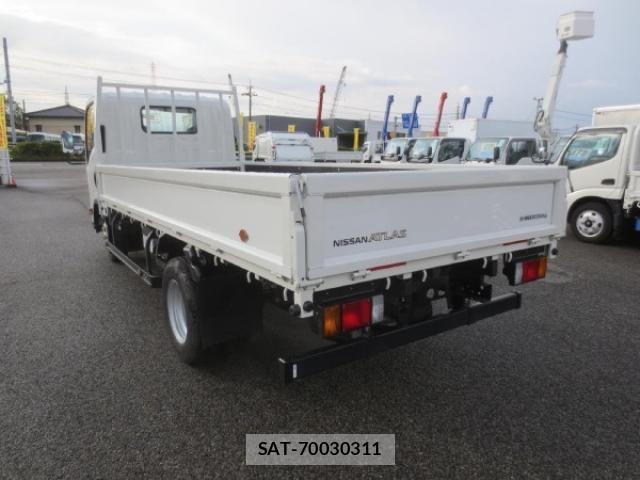 Nissan ATLAS 2024-09 1741061-4