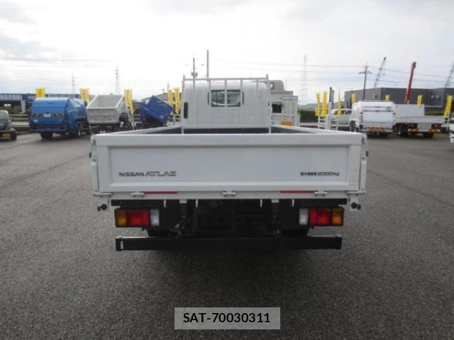 Nissan ATLAS 2024-09 1741061-6