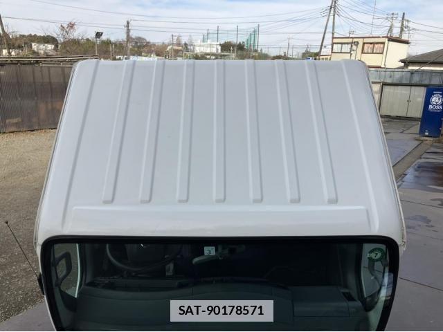 Nissan ATLAS 2020-03 2076638-24