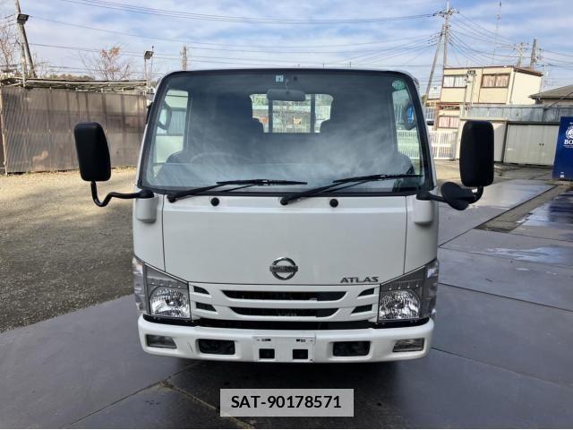 Nissan ATLAS 2020-03 2076638-4