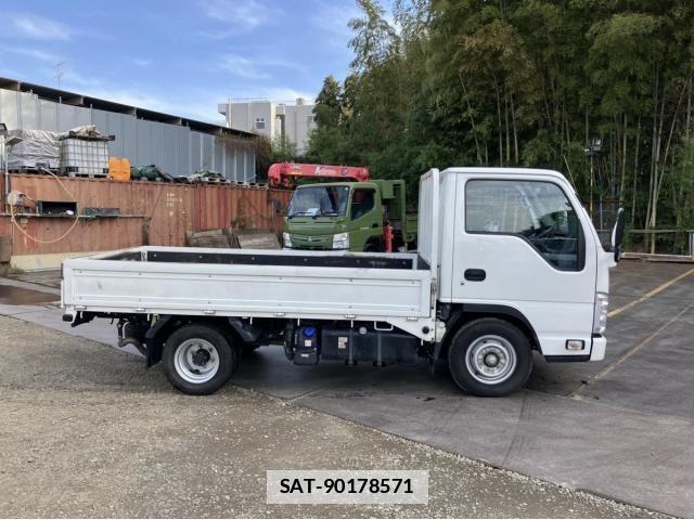 Nissan ATLAS 2020-03 2076638-7