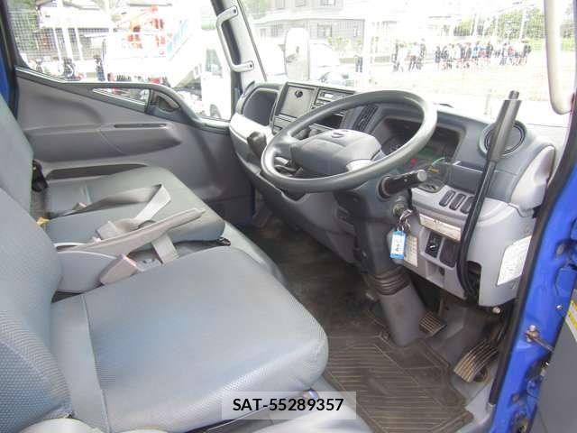 Nissan ATLAS 2014-10 2098637-11