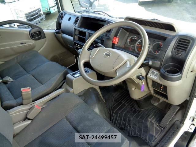 Nissan ATLAS 2015-02 2659699-2