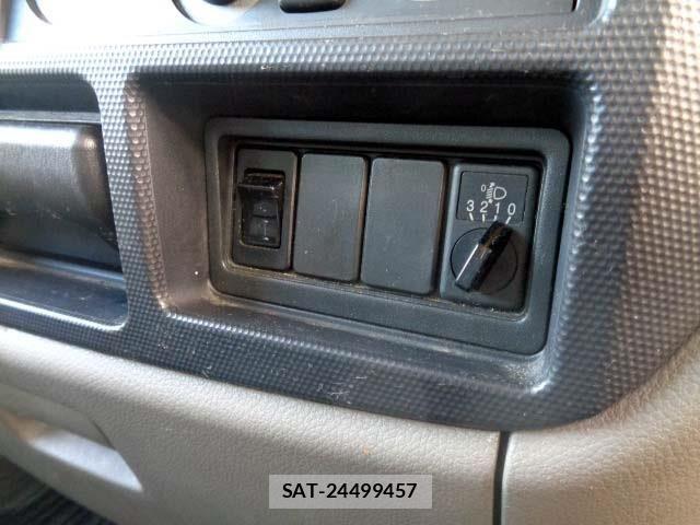 Nissan ATLAS 2015-02 2659699-8