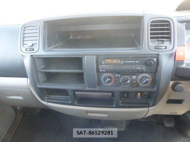 Nissan ATLAS 2009-10 2827601-14