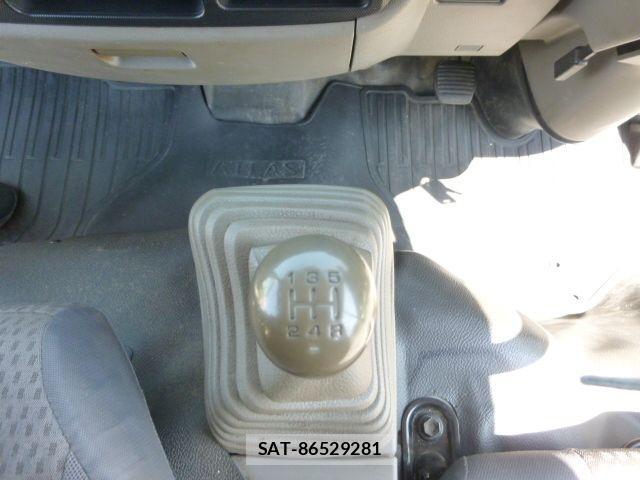 Nissan ATLAS 2009-10 2827601-16