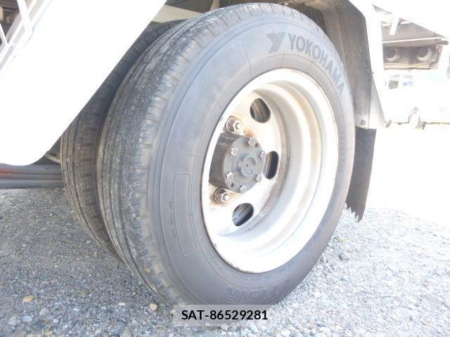 Nissan ATLAS 2009-10 2827601-20