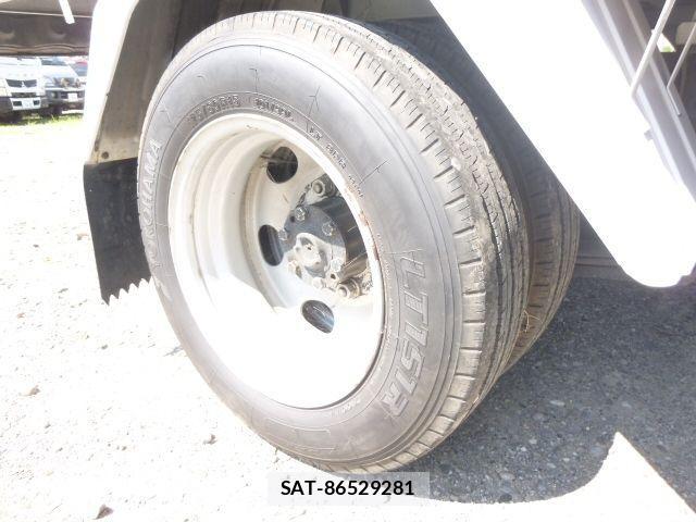 Nissan ATLAS 2009-10 2827601-21