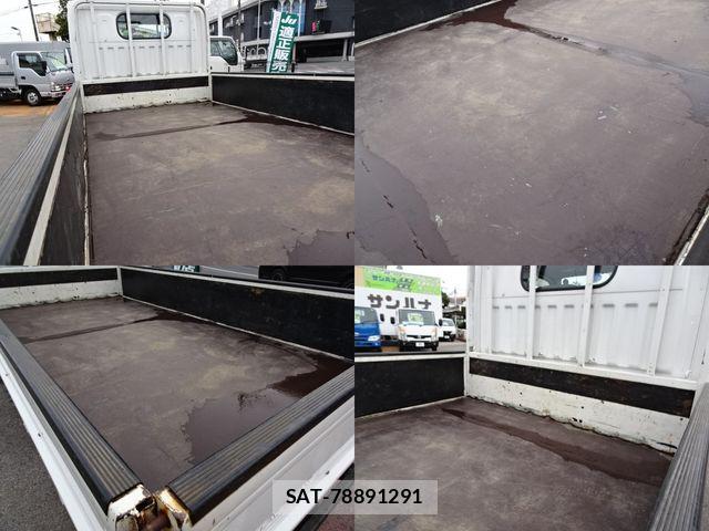 Nissan ATLAS 2017-04 3355505-6