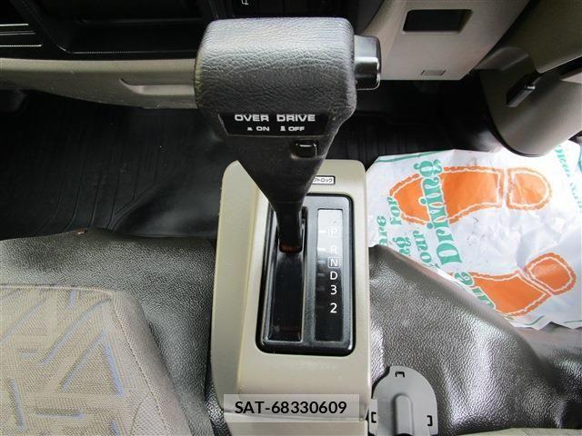 Nissan ATLAS 2017-05 4138540-11