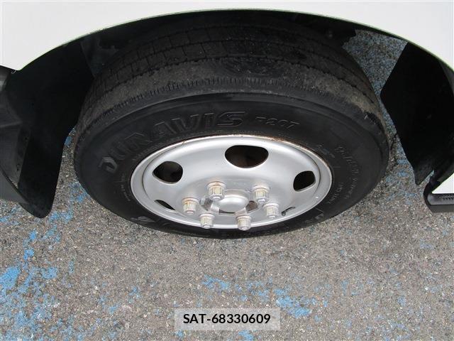 Nissan ATLAS 2017-05 4138540-19