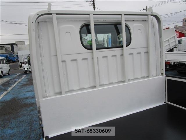 Nissan ATLAS 2017-05 4138540-7