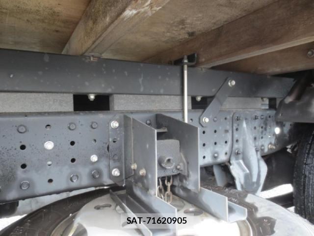 Nissan ATLAS 2020-07 4108305-10