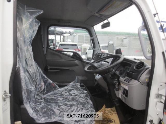 Nissan ATLAS 2020-07 4108305-11