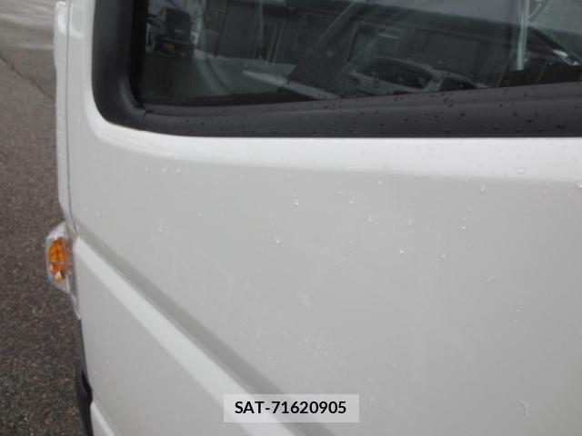 Nissan ATLAS 2020-07 4108305-16