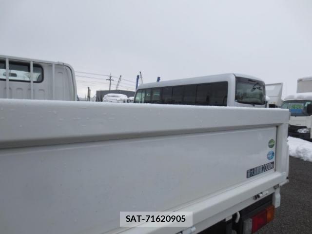 Nissan ATLAS 2020-07 4108305-19