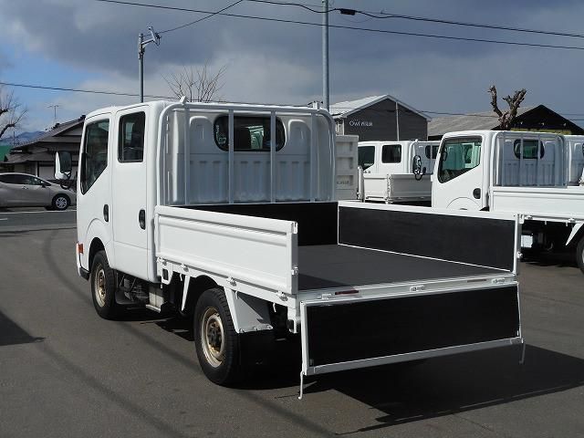 Nissan ATLAS 2015-03 4384402-9