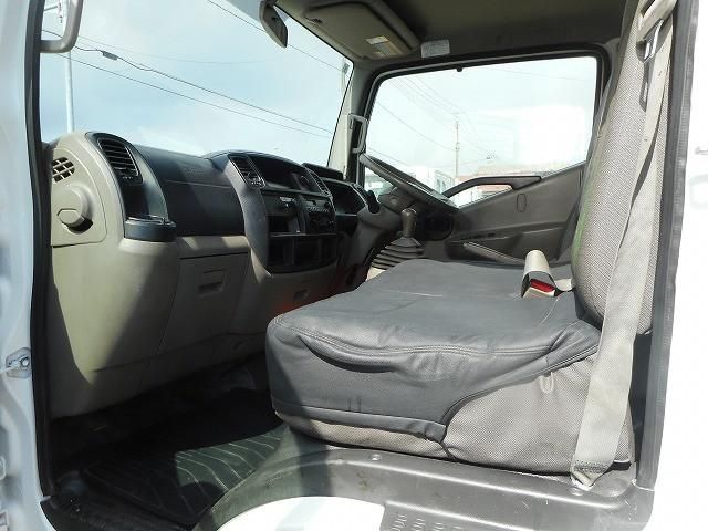 Nissan ATLAS 2015-03 4384402-17
