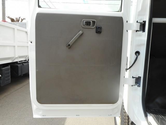 Nissan ATLAS 2015-03 4384402-20