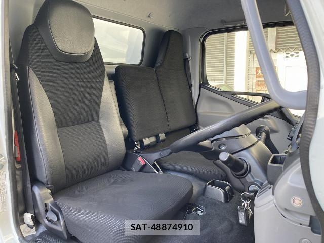 Nissan ATLAS 2019-03 4586801-15