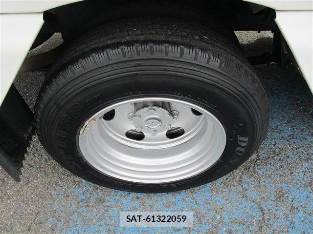 Nissan ATLAS 2021-03 4638022-18