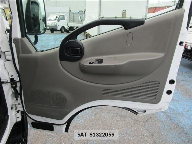 Nissan ATLAS 2021-03 4638022-20
