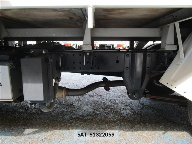 Nissan ATLAS 2021-03 4638022-29