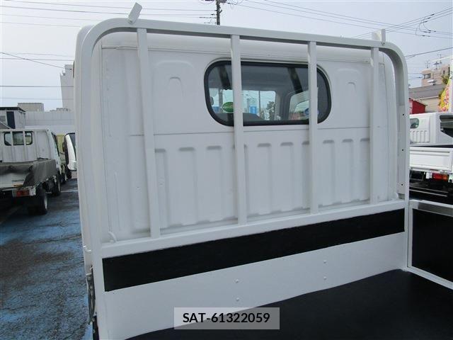 Nissan ATLAS 2021-03 4638022-7