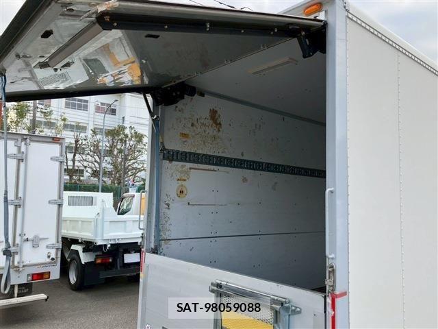 Nissan ATLAS 2015-11 4751214-9
