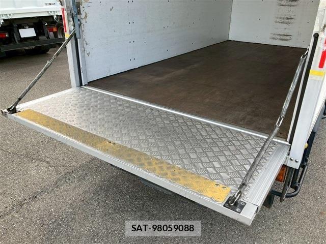 Nissan ATLAS 2015-11 4751214-10