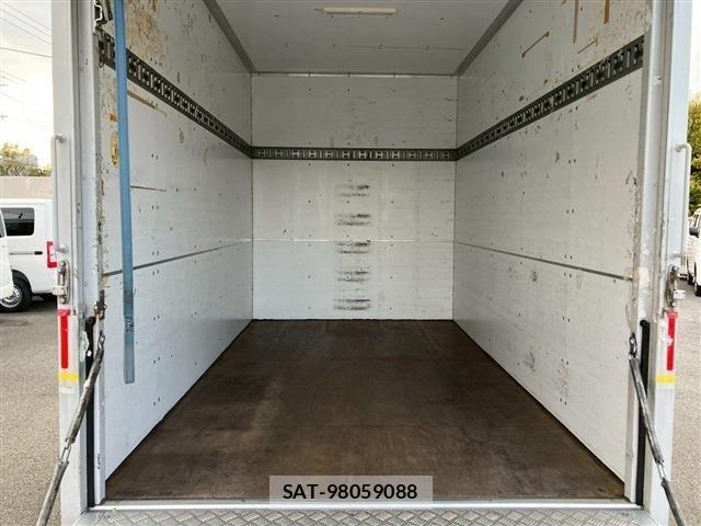 Nissan ATLAS 2015-11 4751214-12