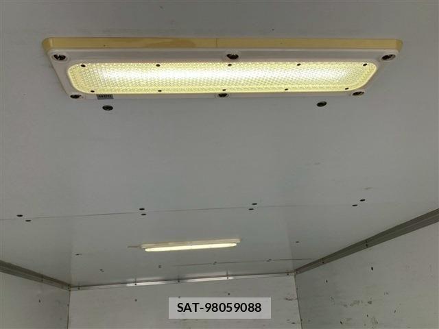 Nissan ATLAS 2015-11 4751214-16