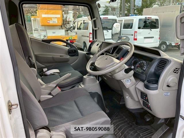 Nissan ATLAS 2015-11 4751214-20