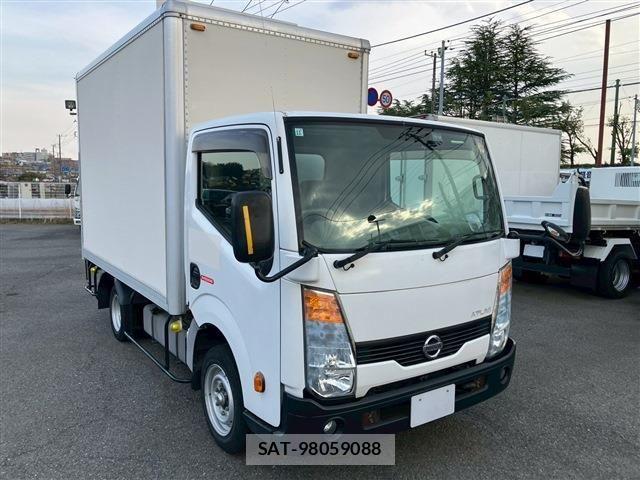 Nissan ATLAS 2015-11 4751214-2