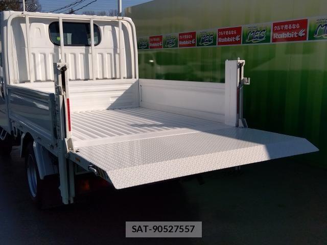 Nissan ATLAS 2019-04 4751193-5