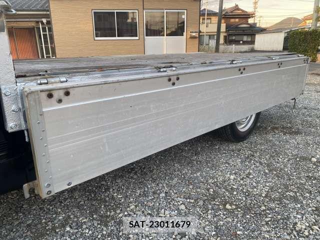 Nissan ATLAS 2010-08 4751218-14